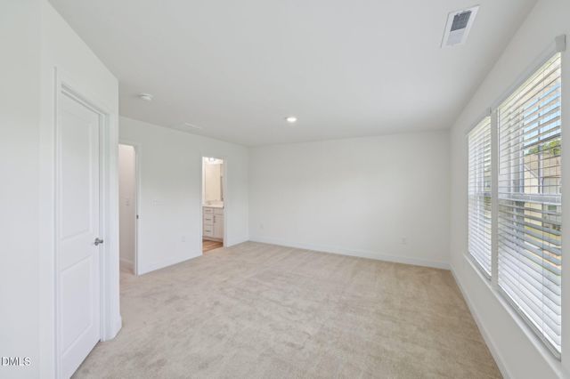 654 Sefton Park Drive, Zebulon, NC 27597