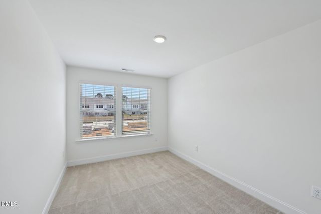 654 Sefton Park Drive, Zebulon, NC 27597