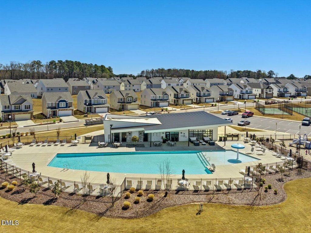 654 Sefton Park Drive, Zebulon, NC 27597