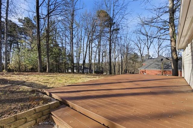 875 Oaklen View Drive, Sugar Hill, GA 30518