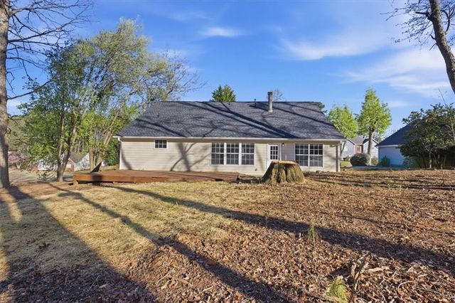 875 Oaklen View Drive, Sugar Hill, GA 30518