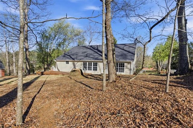 875 Oaklen View Drive, Sugar Hill, GA 30518