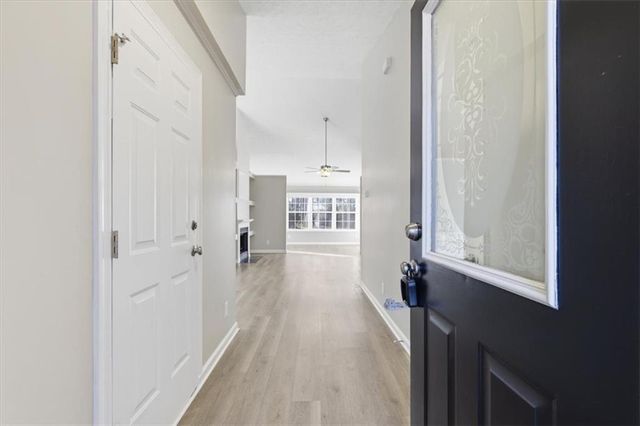 875 Oaklen View Drive, Sugar Hill, GA 30518