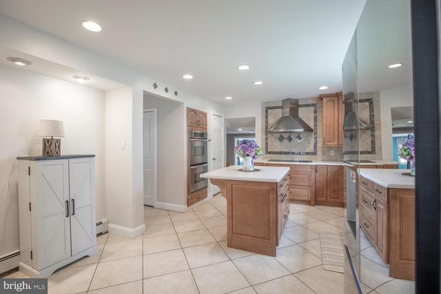 251 UPPER HOLLAND RD, Richboro, PA 18954