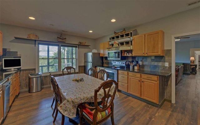 280 Cherokee Court, Ellijay, GA 30540