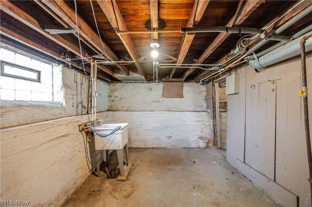 1516 E 86th Street, Cleveland, OH 44106
