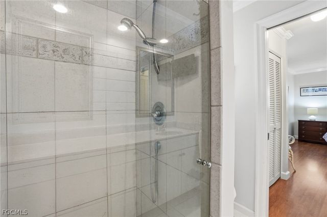 2500 10th ST N, Naples, FL 34103