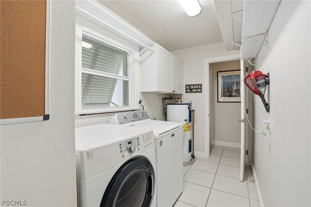 2500 10th ST N, Naples, FL 34103