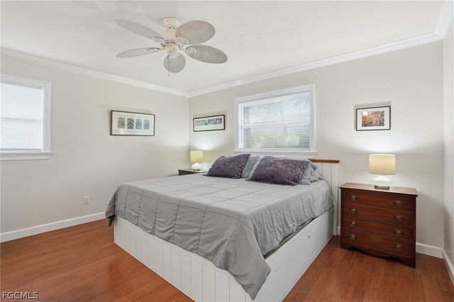 2500 10th ST N, Naples, FL 34103