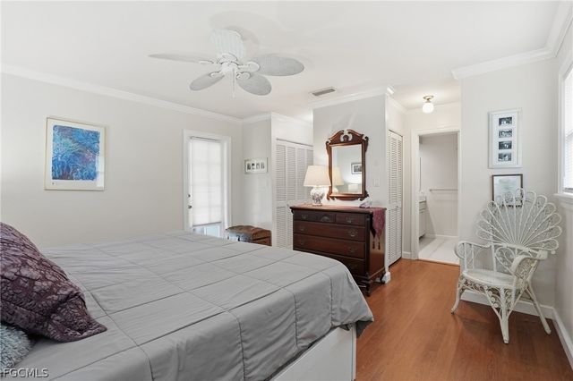 2500 10th ST N, Naples, FL 34103