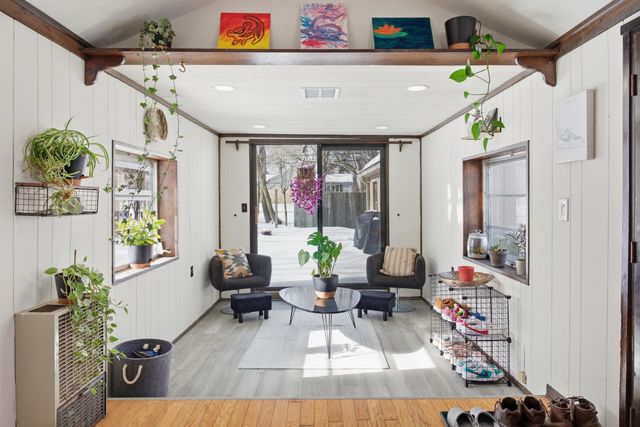 38 Burton Avenue, Scio Twp, MI 48103