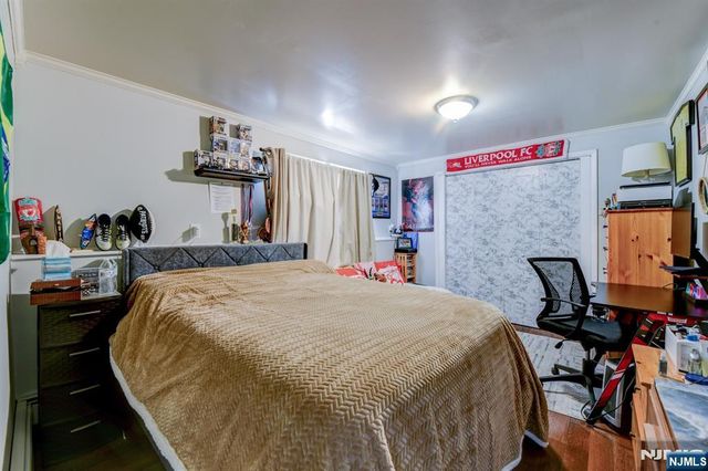 21 Normandy Circle, Hopatcong, NJ 07843