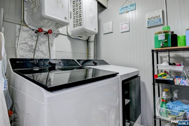 21 Normandy Circle, Hopatcong, NJ 07843