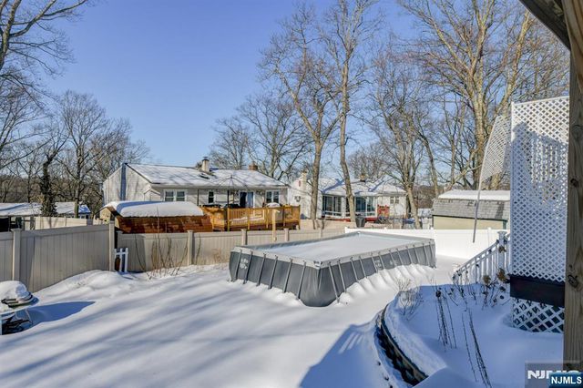 21 Normandy Circle, Hopatcong, NJ 07843