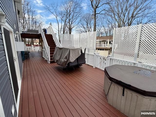 21 Normandy Circle, Hopatcong, NJ 07843