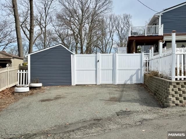 21 Normandy Circle, Hopatcong, NJ 07843