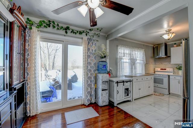 21 Normandy Circle, Hopatcong, NJ 07843