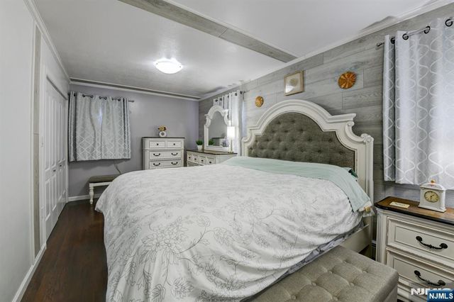 21 Normandy Circle, Hopatcong, NJ 07843