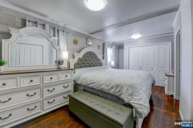 21 Normandy Circle, Hopatcong, NJ 07843