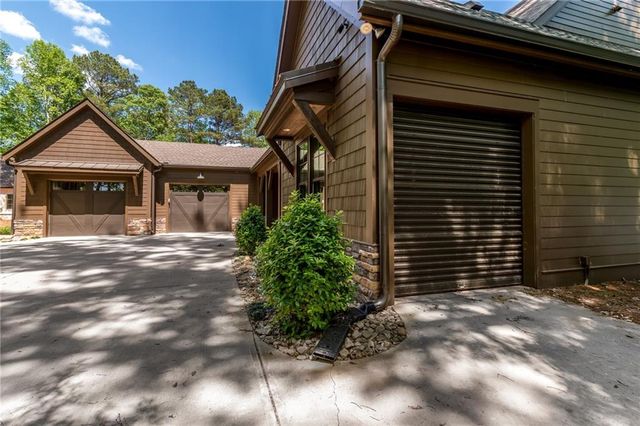 136 Phoenix Drive, Eatonton, GA 31024