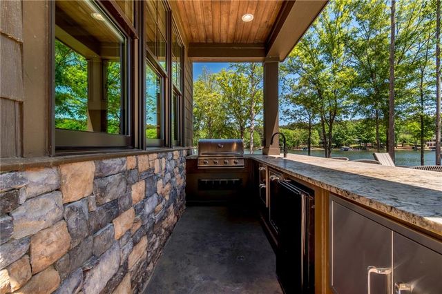 136 Phoenix Drive, Eatonton, GA 31024