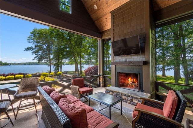136 Phoenix Drive, Eatonton, GA 31024