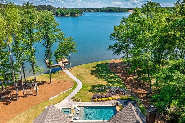 136 Phoenix Drive, Eatonton, GA 31024