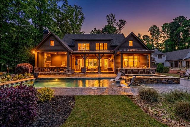 136 Phoenix Drive, Eatonton, GA 31024