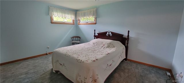 39 Angela Lane, Cheektowaga, NY 14225