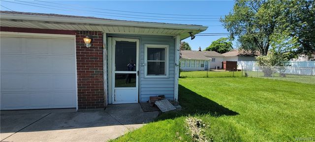39 Angela Lane, Cheektowaga, NY 14225