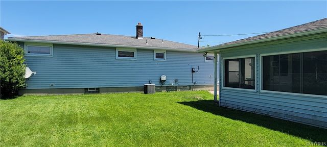39 Angela Lane, Cheektowaga, NY 14225