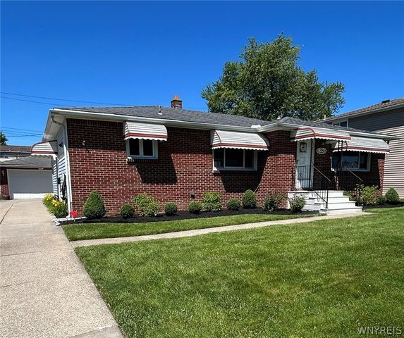 39 Angela Lane, Cheektowaga, NY 14225