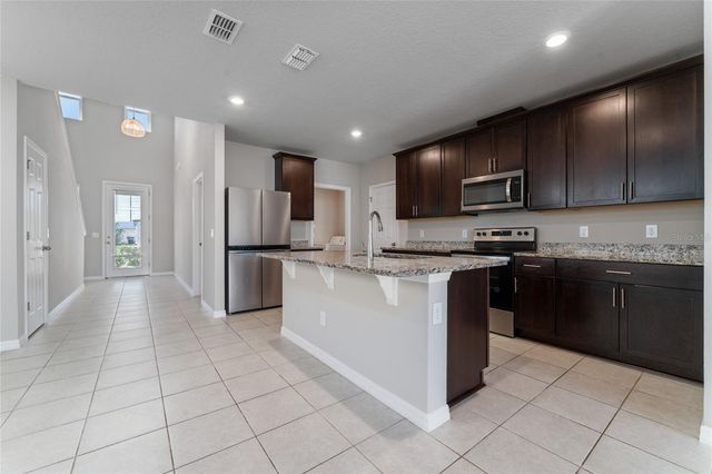 3085 BELLA VISTA DRIVE, Davenport, FL 33897