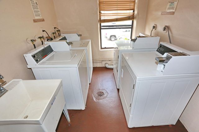 6401 N University Drive 210, Tamarac, FL 33321