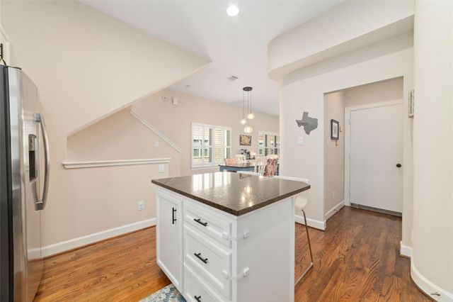 516 Westcross Street, Houston, TX 77018