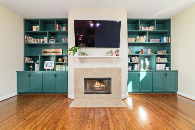 516 Westcross Street, Houston, TX 77018