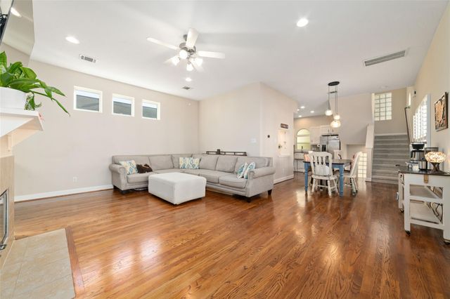 516 Westcross Street, Houston, TX 77018