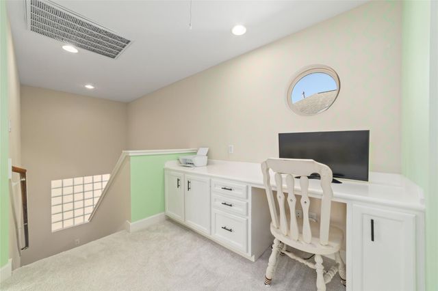 516 Westcross Street, Houston, TX 77018