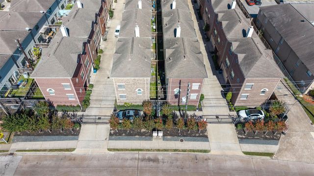 516 Westcross Street, Houston, TX 77018