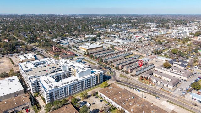 516 Westcross Street, Houston, TX 77018