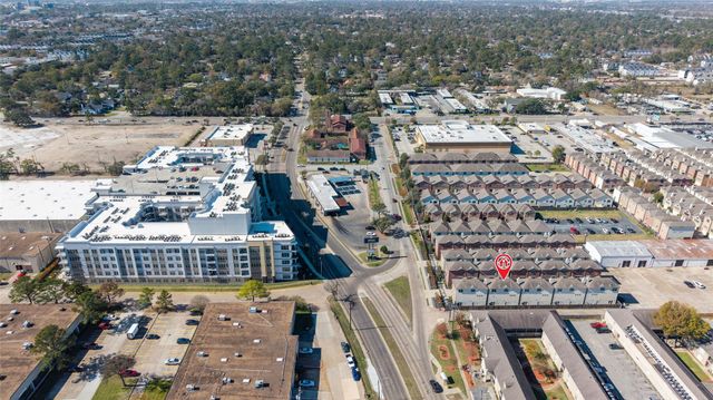 516 Westcross Street, Houston, TX 77018