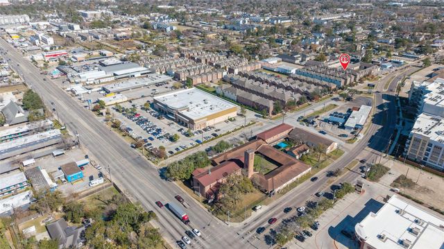 516 Westcross Street, Houston, TX 77018