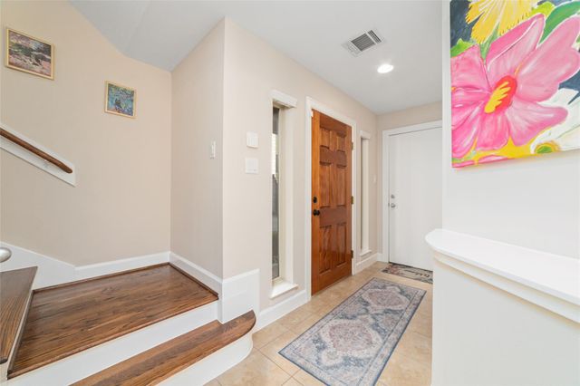 516 Westcross Street, Houston, TX 77018