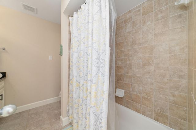 516 Westcross Street, Houston, TX 77018