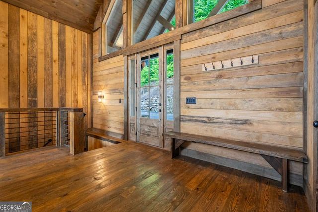 670 Brittney Drive, Blue Ridge, GA 30513