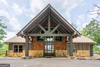 670 Brittney Drive, Blue Ridge, GA 30513