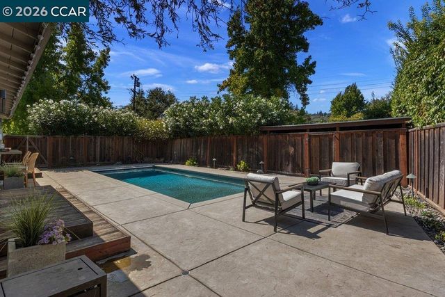 714 Glenside Circle, Lafayette, CA 94549
