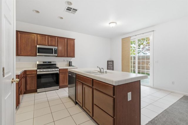 8061 Shay Circle Cir, Stockton, CA 95212