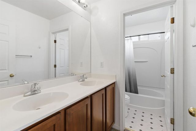 8061 Shay Circle Cir, Stockton, CA 95212