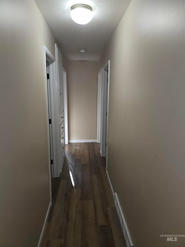 1818 Granada, Twin Falls, ID 83301